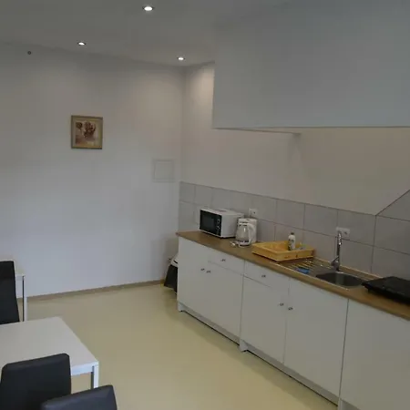 Saba بيت ضيافة مينزفوجة